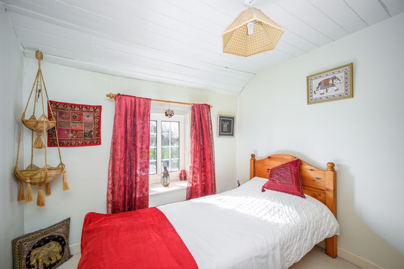 Bedroom- click for photo gallery